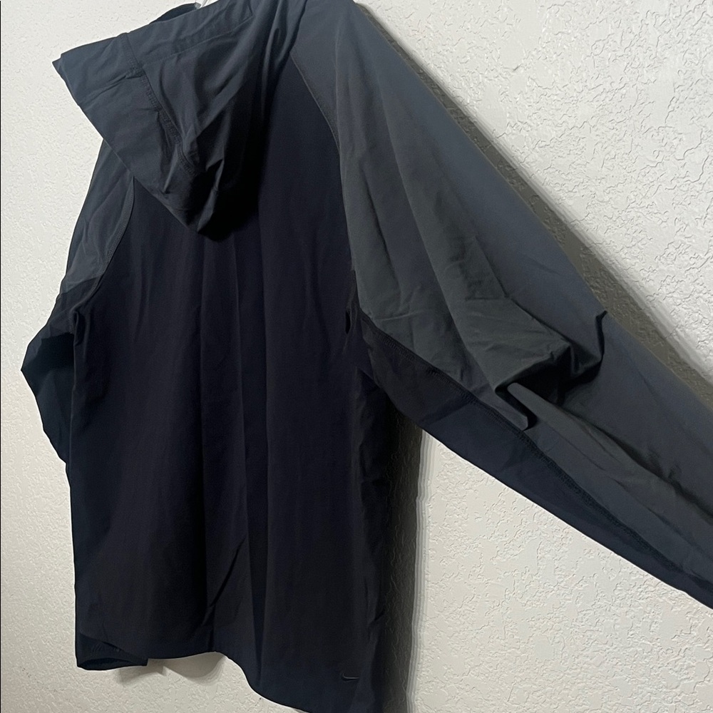 Nike Tech Black & Dark Grey Men’s Size Medium loose fit Zip-up Windbreaker - Picture 14 of 14